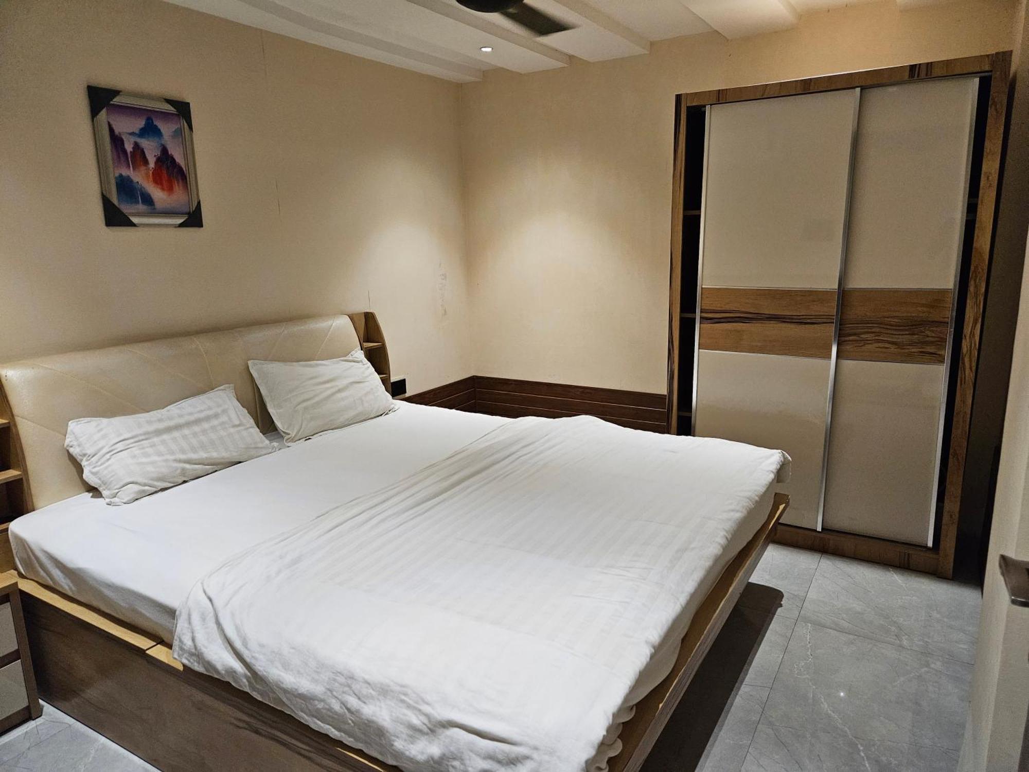 Stayez Studio Apartments インドール エクステリア 写真