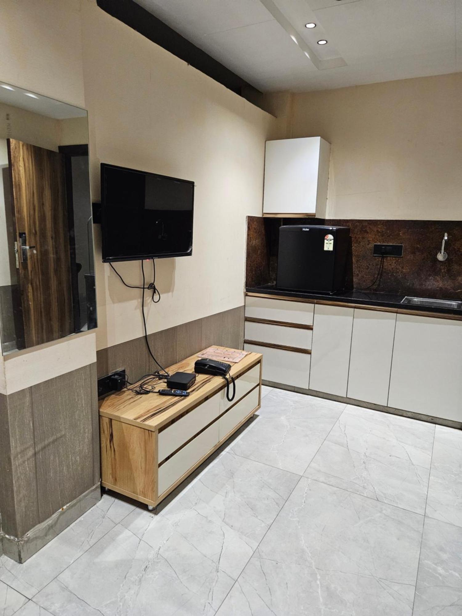 Stayez Studio Apartments インドール エクステリア 写真