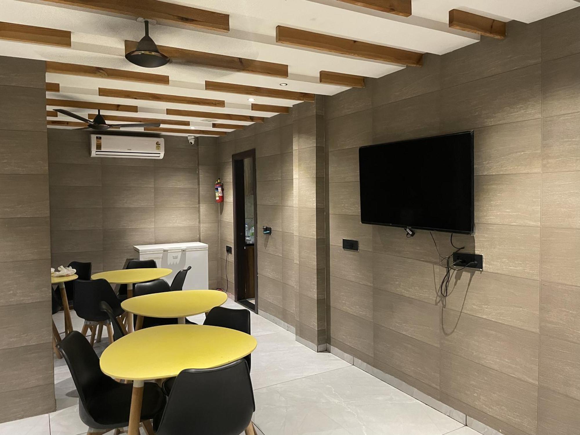 Stayez Studio Apartments インドール エクステリア 写真