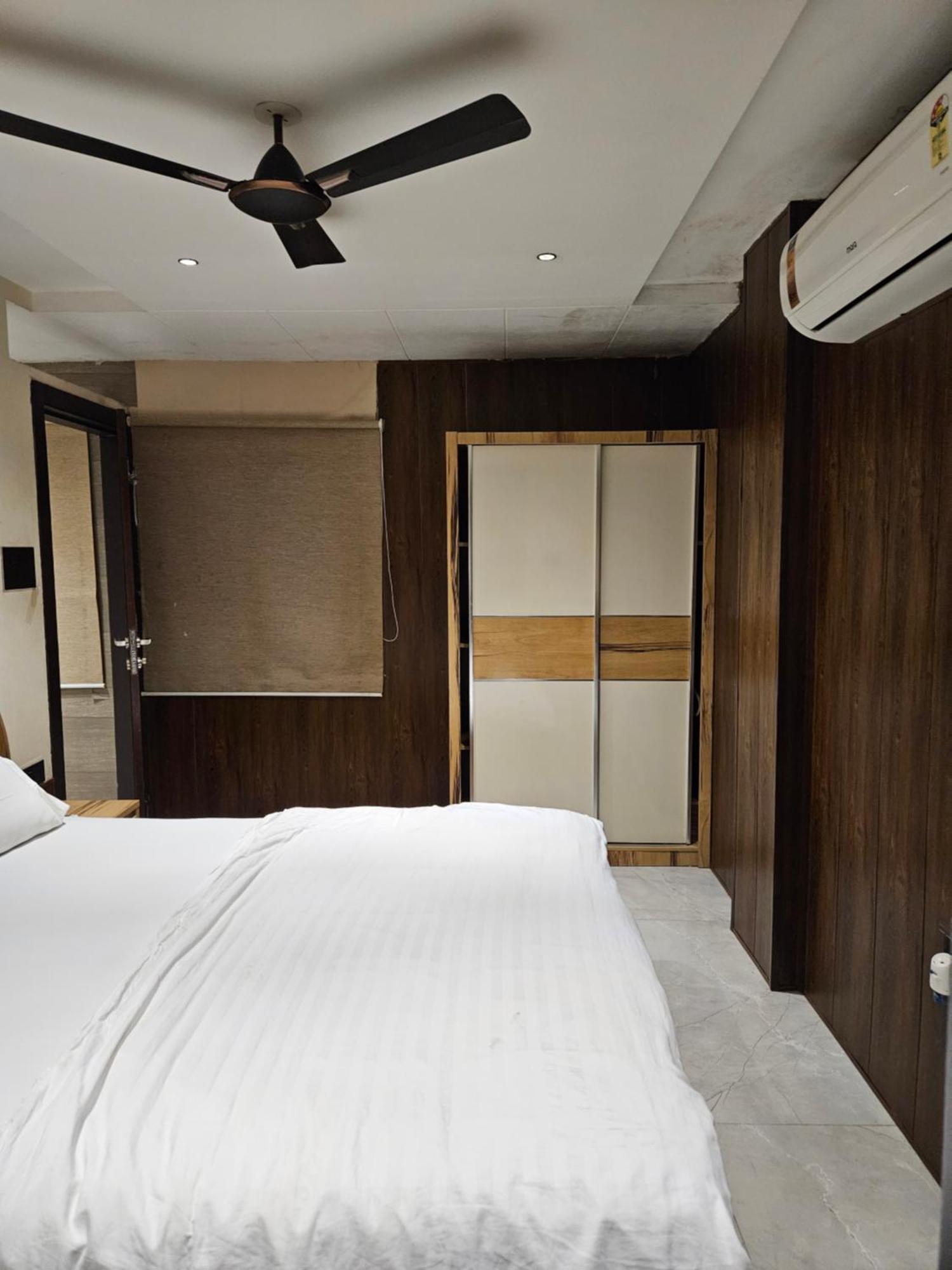 Stayez Studio Apartments インドール エクステリア 写真